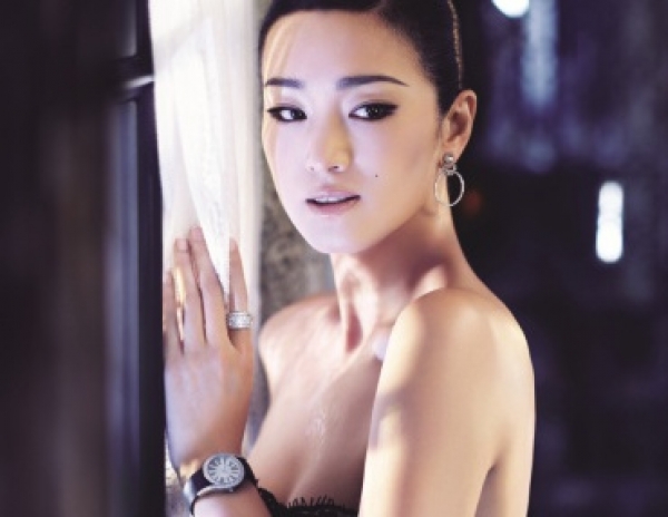 Gong Li presenta la colección Limelight Gala