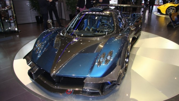 El fabuloso Pagani Zonda Revolución